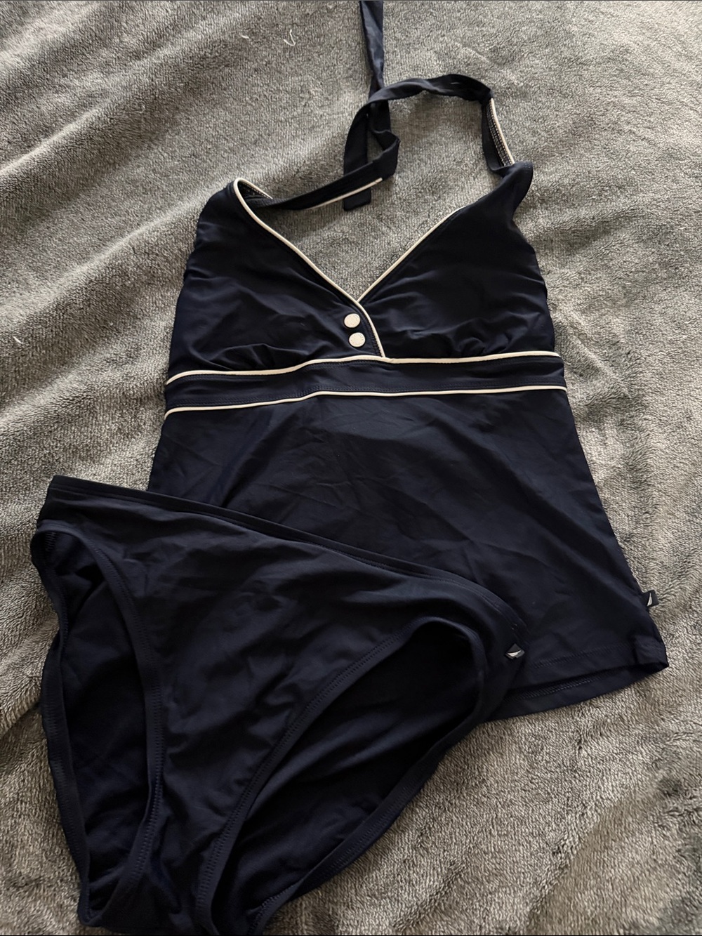 Nautica Navy Halter Tankini Set with Ivory Piping Bathing Suit in size 8
